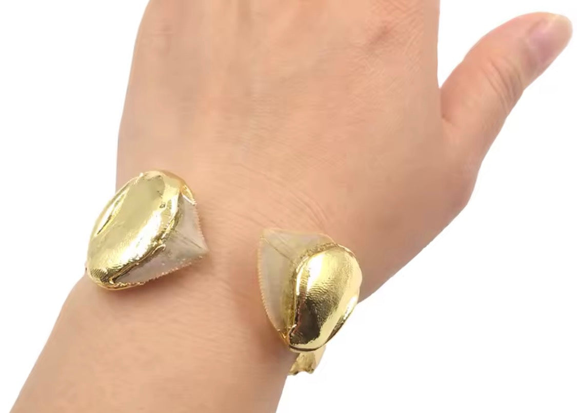 
                  
                    Bracelet (Copy)
                  
                
