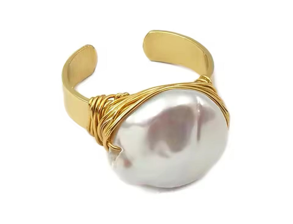 Boho & Mala Freshwater Pearl Gold Ring (adjustable)