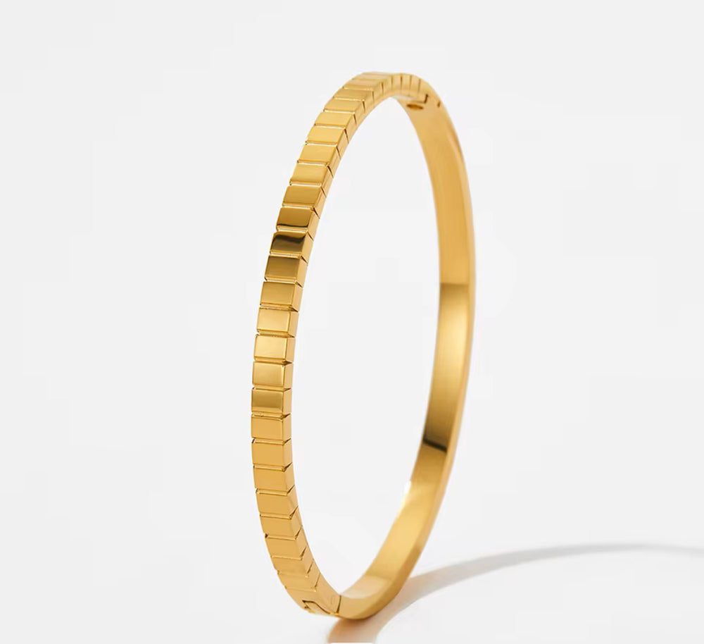 
                  
                    Waterproof Tarnish-Free Boho & Mala Stainless Steel Bracelet – Everyday Jewellery for Free Spirits
                  
                