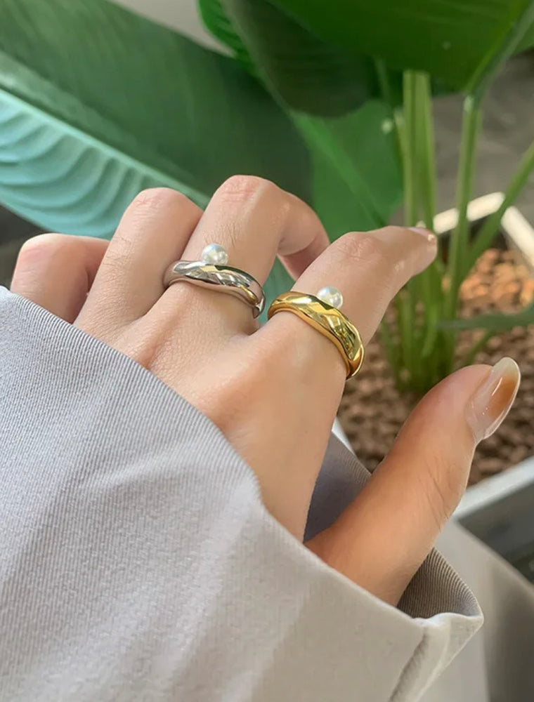 
                  
                    Boho & Mala Pearl 18k Gold Ring (adjustable)
                  
                