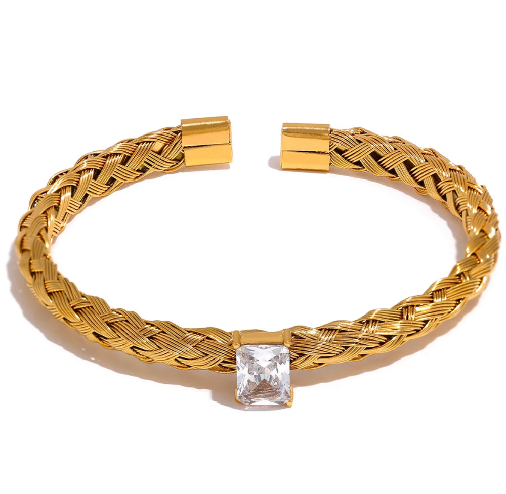 Yellow Gold Flat Woven Bracelet with Large Clasp